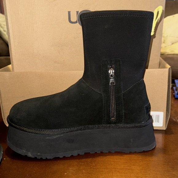 Women’s Ugg Classic Dipper Platform ❤️ - Picture 5 of 5
